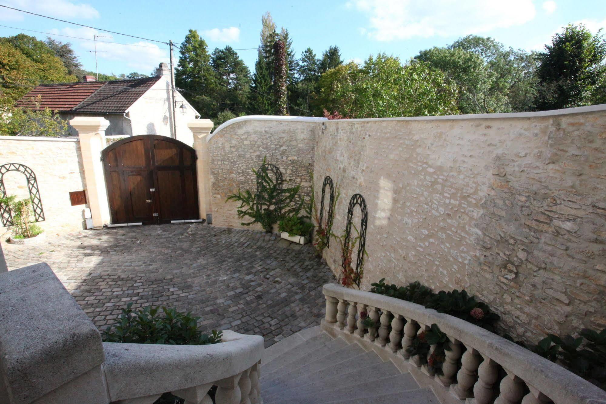 Saint Graal Acomodação com café da manhã Chamant Exterior foto